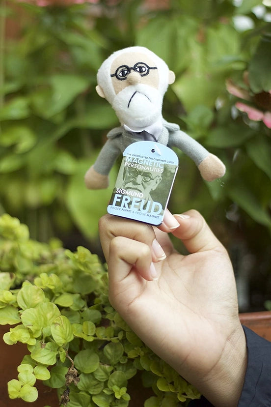 Freud & Couch Magnetic Personalities